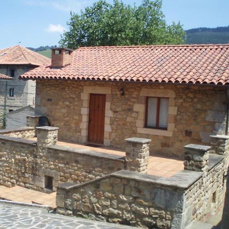 Apartamentos rurales La Casa Vieja De Alceda Exterior foto