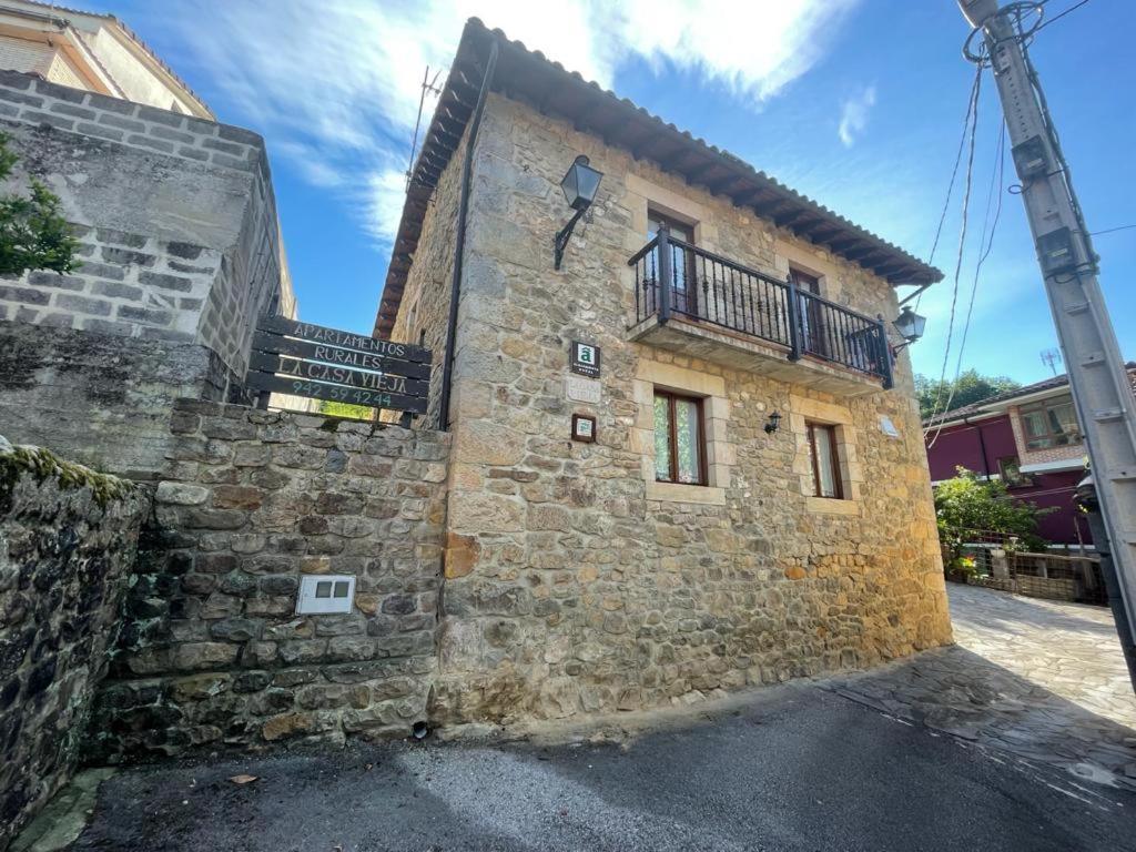 Apartamentos rurales La Casa Vieja De Alceda Exterior foto