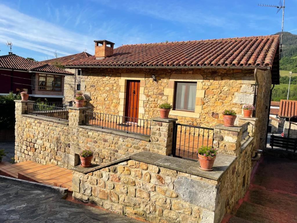 Apartamentos rurales La Casa Vieja De Alceda Exterior foto