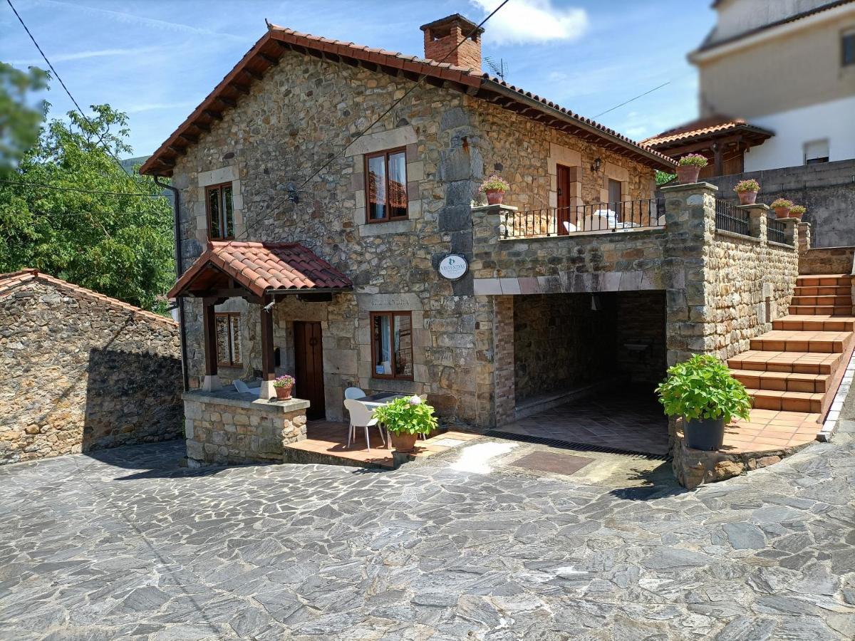 Apartamentos rurales La Casa Vieja De Alceda Exterior foto