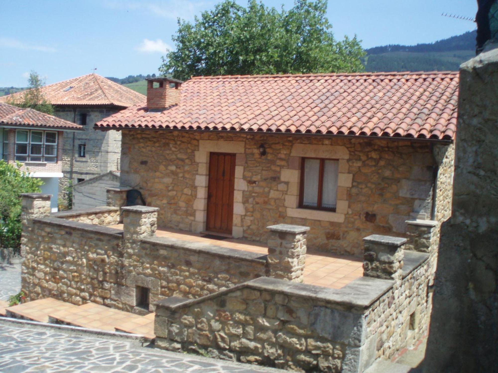 Apartamentos rurales La Casa Vieja De Alceda Exterior foto