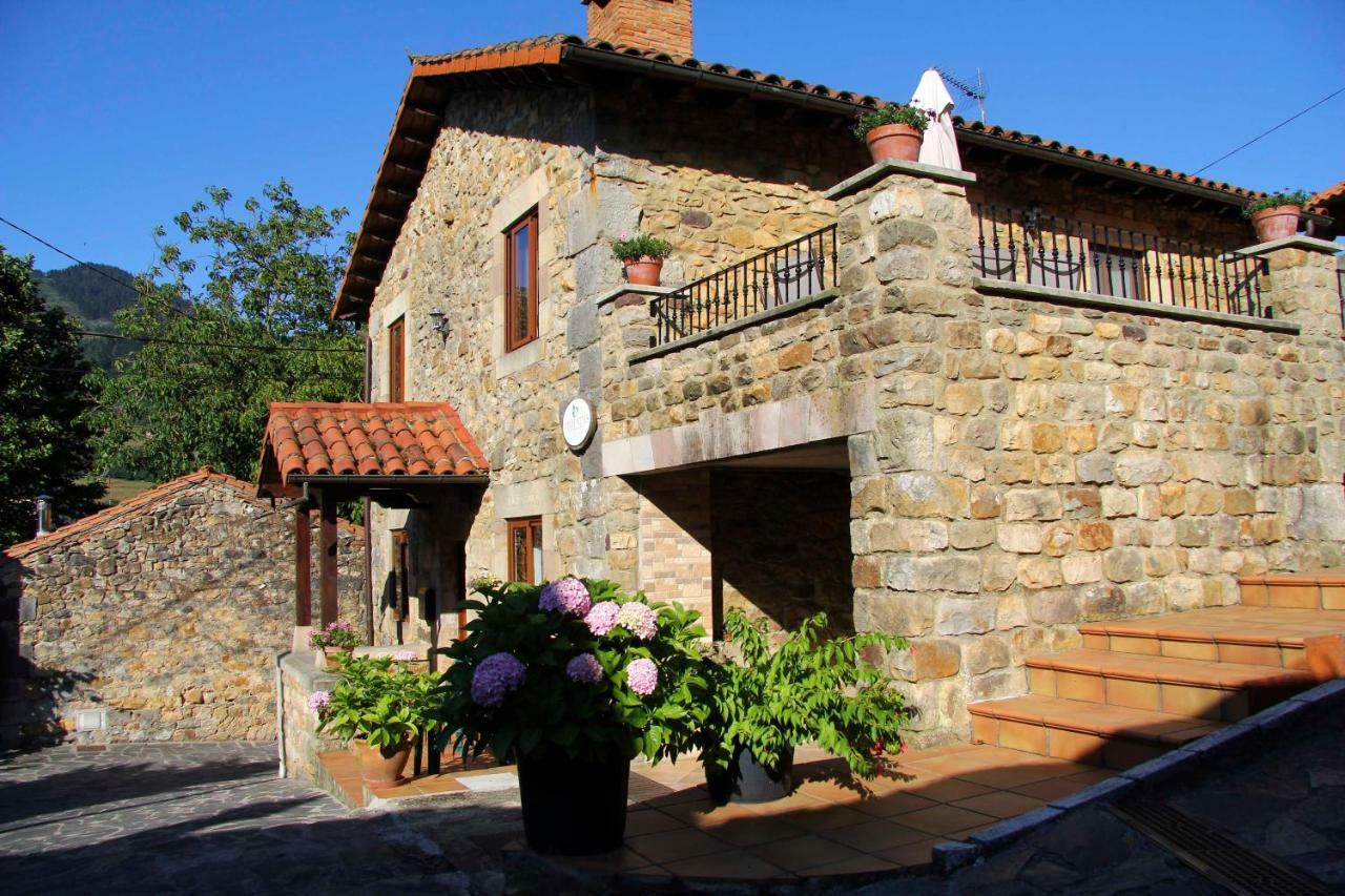 Apartamentos rurales La Casa Vieja De Alceda Exterior foto